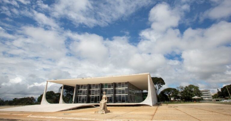 STF garante o direito à greve ao anular multa abusiva de 1 milhão