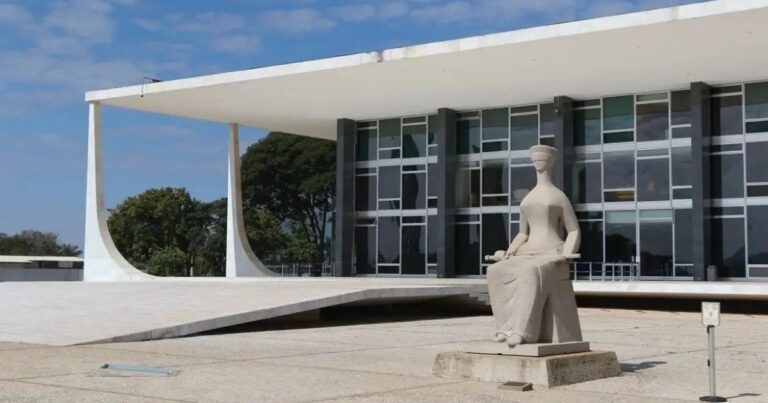 supremo-adia-audiencia-pejotizacao-processos-suspensos