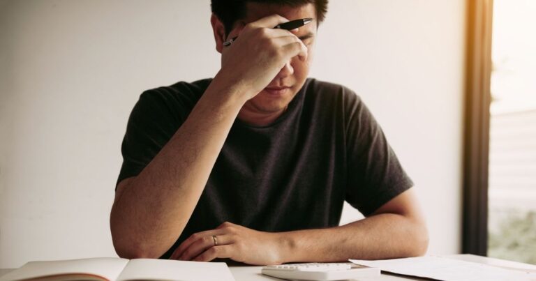 Metade dos brasileiros desistem de estudar por falta de internet