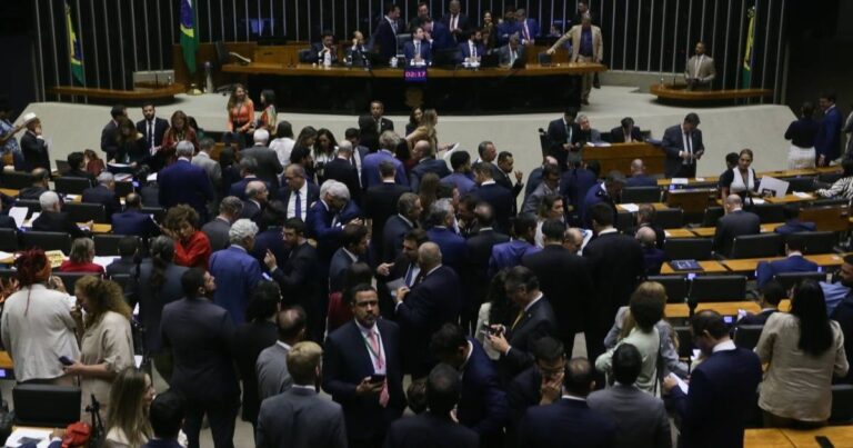 isencao-do-ir-ate-5-mil-aprovada-camara-veja-quanto-voce-vai-poupar