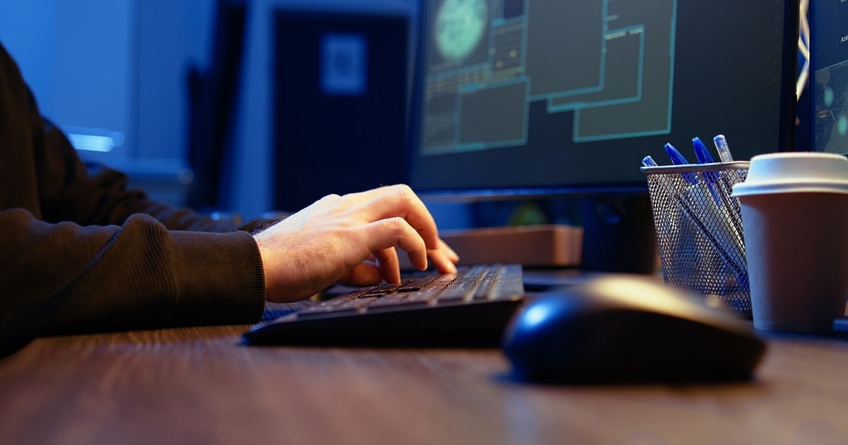 Vazamento de processos sigilosos expõe dados de menores na internet