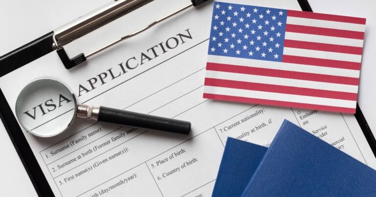 EUA interrompe emissão de vistos para brasileiros e dezenas de países