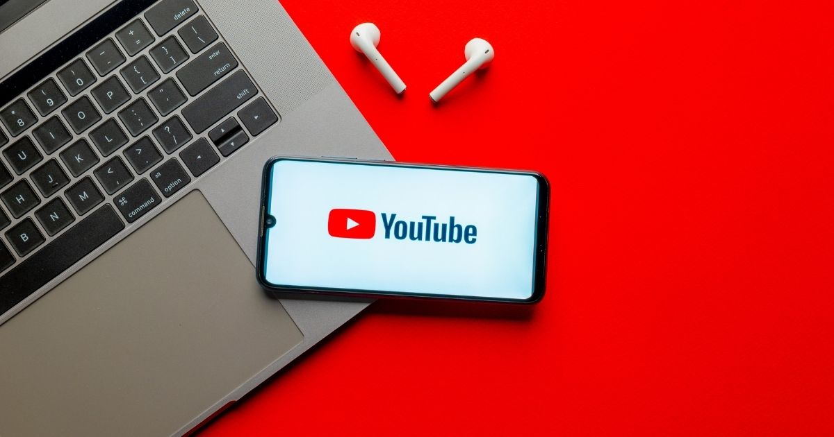 “AI Slop” avança no Youtube e vídeos gerados por IA inundam a plataforma
