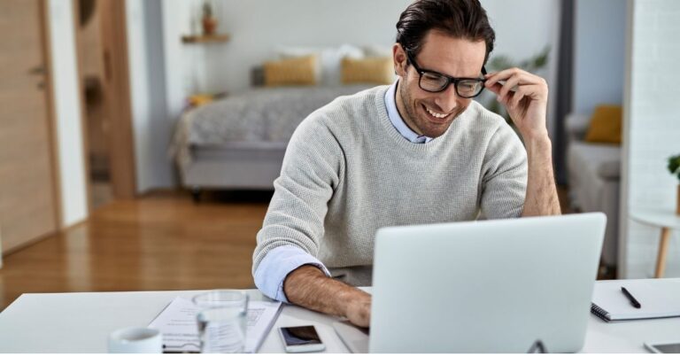 trabalhadores-trocariam-emprego-manter-home-office